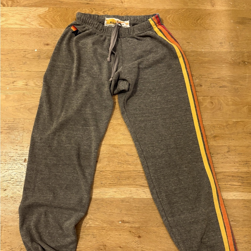 Aviator Nation sweats small